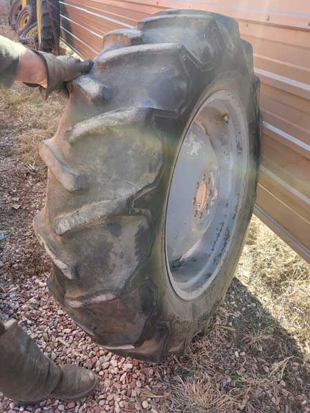 Used - 13.6 x 28 Firestone tractor tire, single tire, almost new --- $500