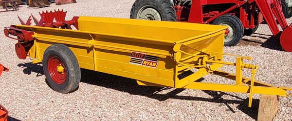 USED KELLY RYAN PTO DRIVE MANURE SPREADER