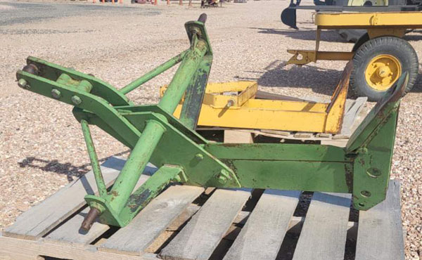 Used - John Deere - 3point HD Single Shank Ripper