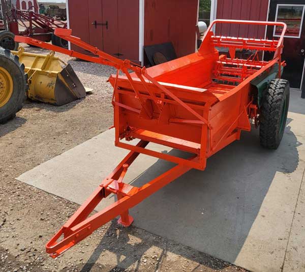 USED CASE GROUND DRIVE MANURE SPREADER, NEW WOOD SIDES AND FLOOR, EXTENSIVE REPAIRS, THROUGH OUR SHOP, WORKS AND RUNS GREAT